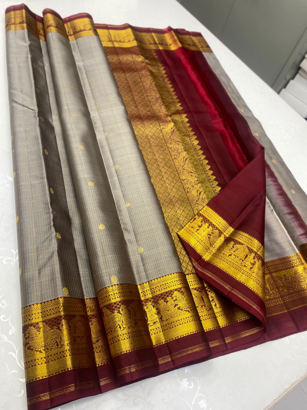 Grey and Maroon Kanchipuram Handloom Bridal Silk Sarees